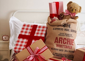 a-royal-christmas-artical (1) a-royal-christmas-artical (1)