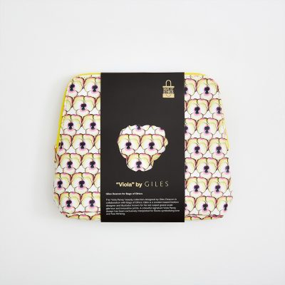 bolsos de maquillaje viola de giles de supreme creations