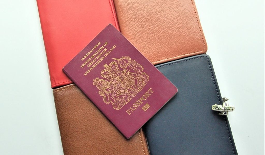4-colour-passport-holders 4-colour-passport-holders